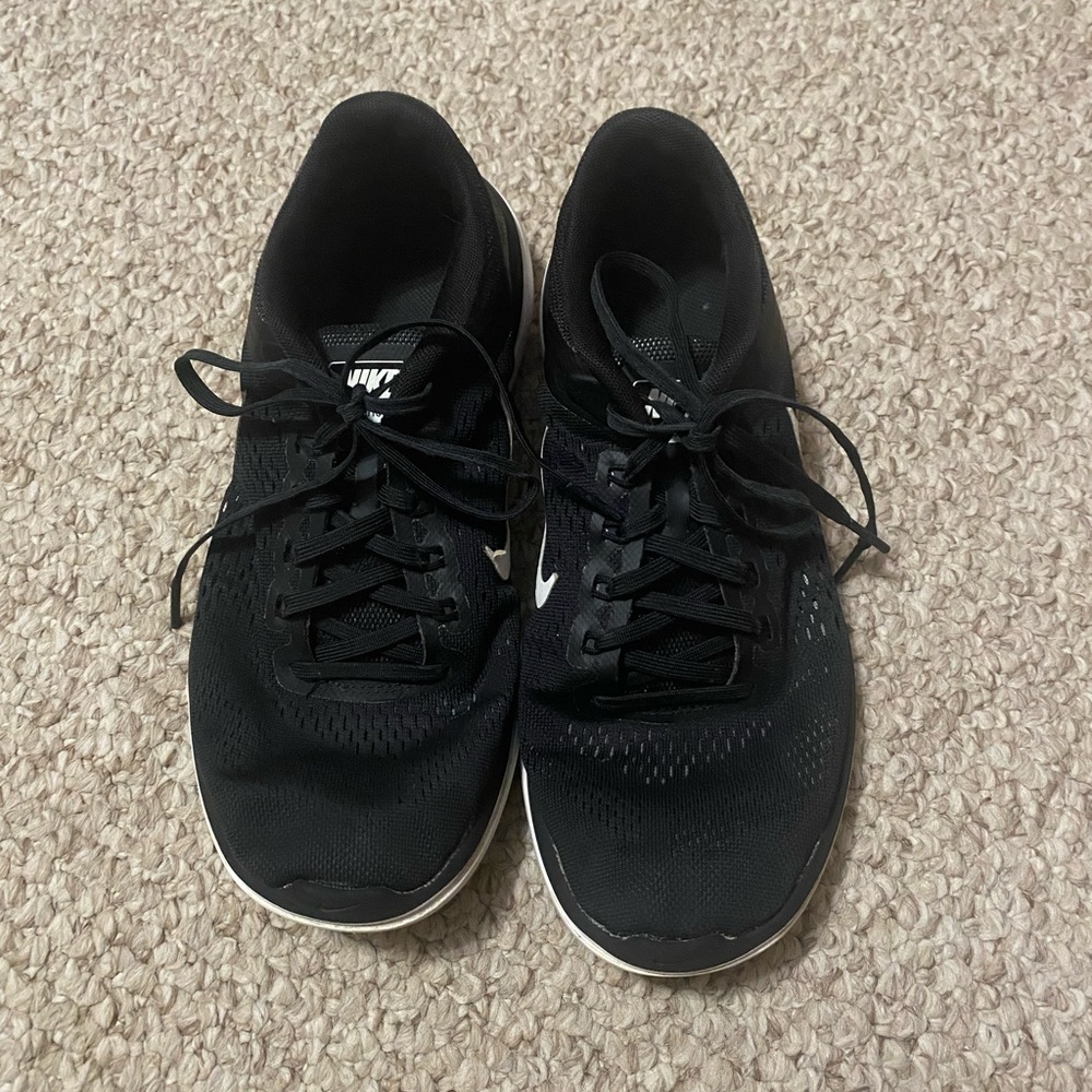 Nike Tennis shoes Nike run 2016